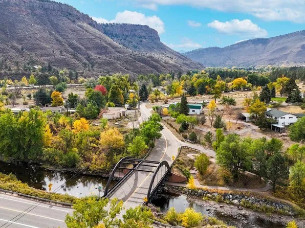 2155 Apple Valley Rd, Lyons, CO 80540