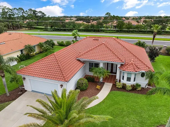 5841 Pine Ridge Cir, Vero Beach, FL 32967