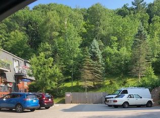 100R Whitehall Rd, Amesbury, MA 01913