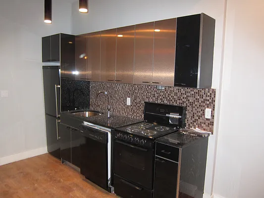 Rented by Spot It Realty LLC | media 43