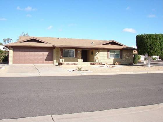 1st image of 4262 E Catalina Ave