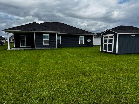 3rd image of 702 Addie Ln