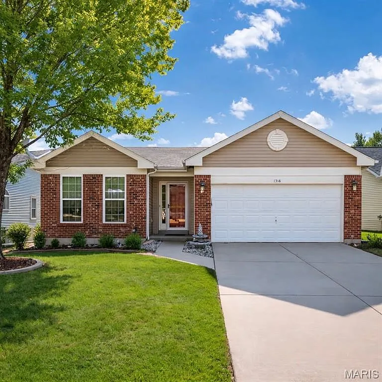 1316 Durham Dr photo 1