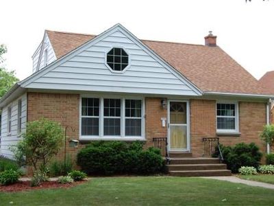 2757 N 87th St, Milwaukee, WI, 53222