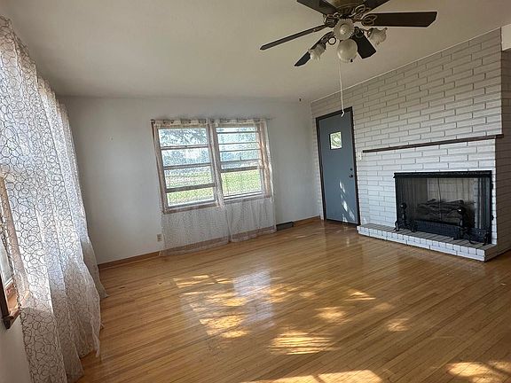 3rd image of 1022 Northwestern Dr