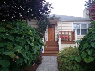 528 N 79th St, Seattle, WA 98103