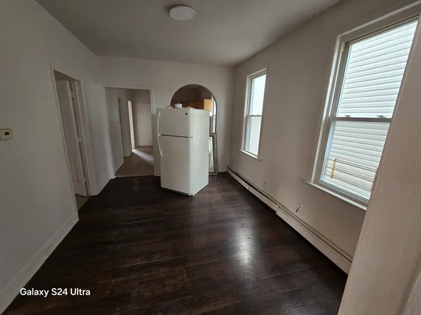 940 Flora St Floor 2, Elizabeth, NJ 07201