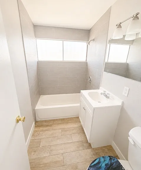 2728 Armor St — Photo 8