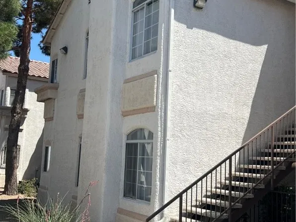 1300 S Arlington St APT 228, Sunrise Manor Town, NV 89104