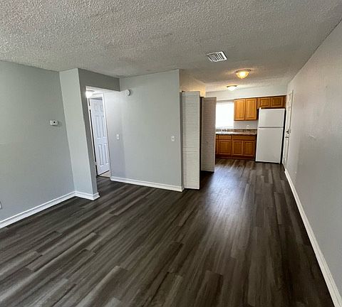 2nd image of 6910 N 22nd St #B