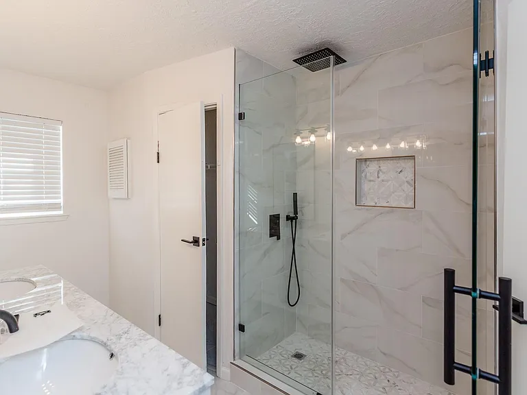 5115 Beaverhollow Dr — Photo 4