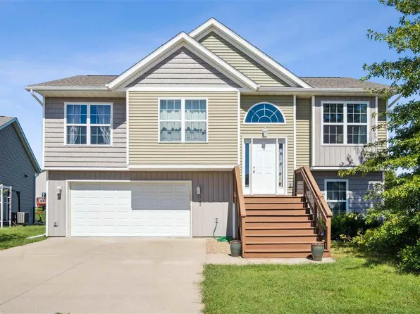1656 Vesti Ln, Iowa City, IA 52240