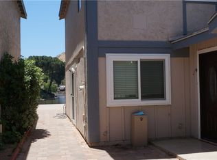 30672 Lakefront Dr, Agoura Hills, CA 91301