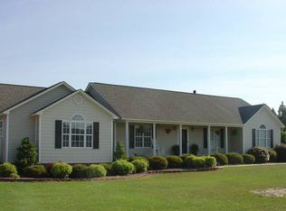 5600 Meadowbrook Rd, Benson, NC 27504