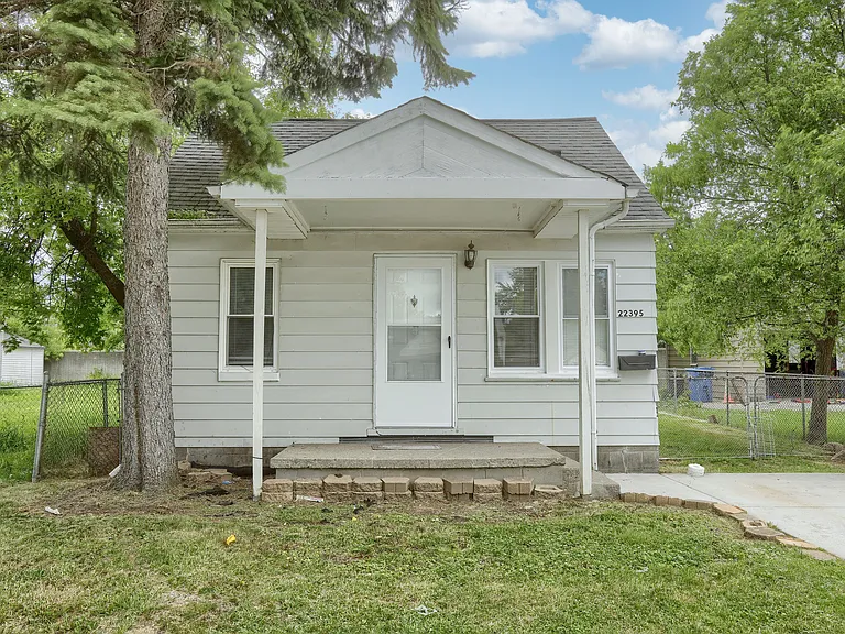 22395 Columbus Ave — Photo 23