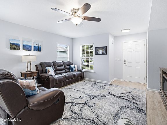 3rd image of 1247 NOCHAWAY Drive