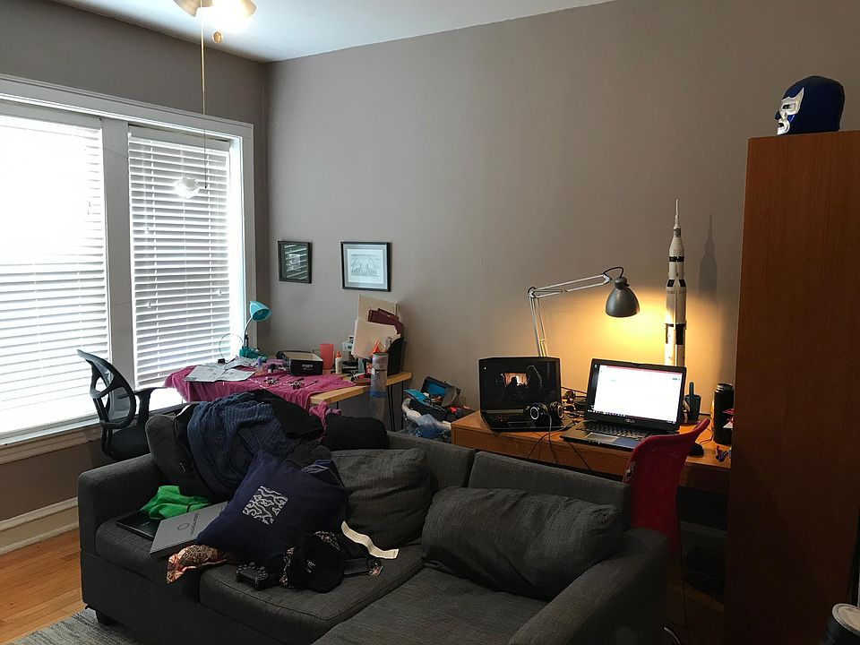 1st image of 852 1/2 W Agatite Ave #2