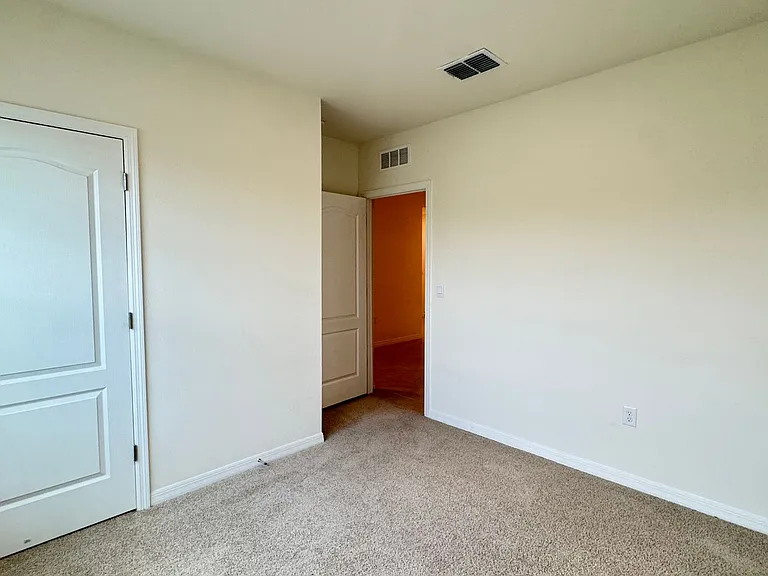 939 Stockport Dr — Photo 37