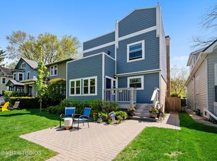 2149 Pioneer Rd, Evanston, IL 60201