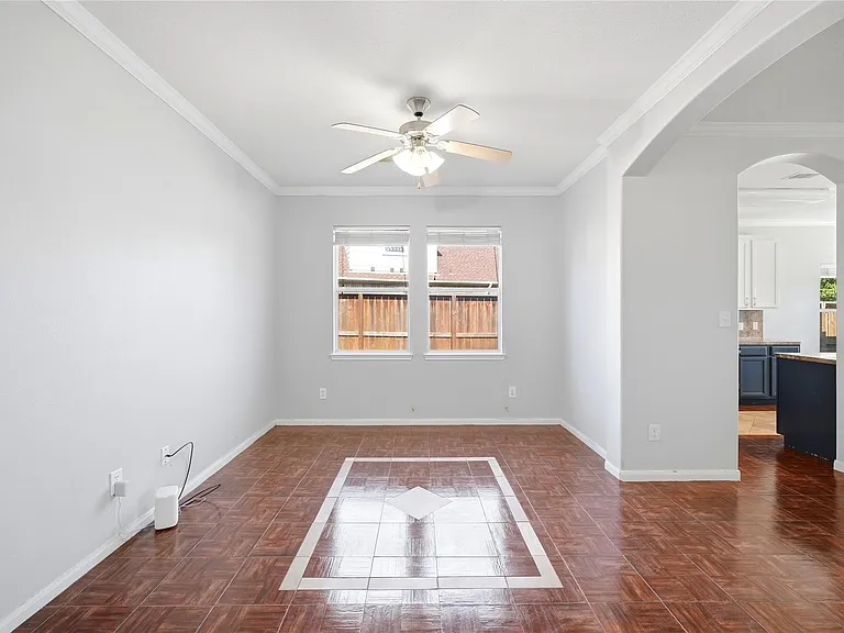 1707 N Highlands Xing — Photo 10