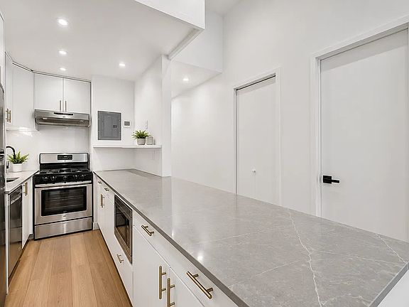 3rd image of 680 Broadway #2B