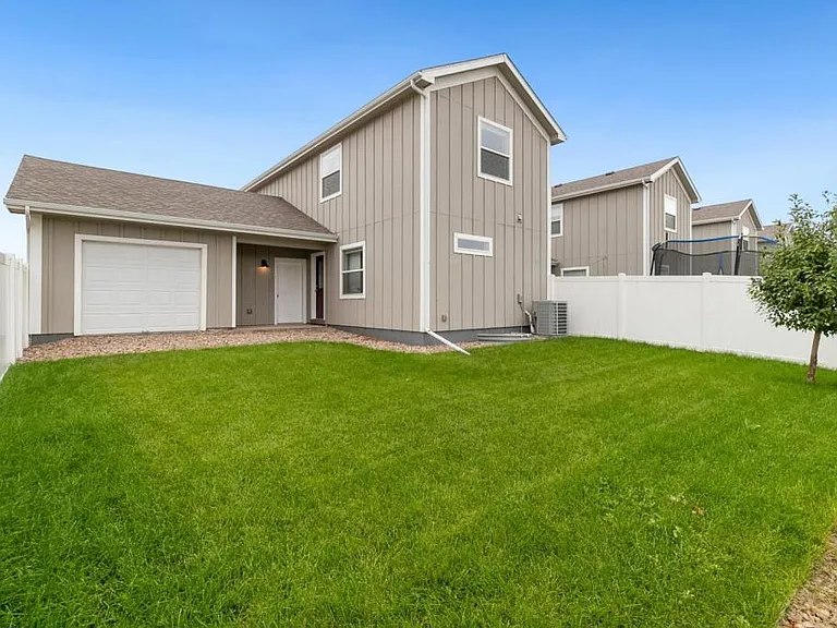 4070 Sveta Ln — Photo 20