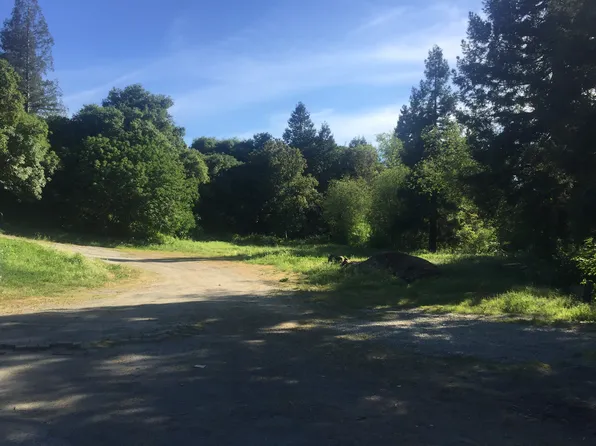 Alpine Rd, Portola Valley, CA 94028