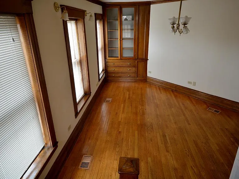 2329 N Halsted St #TOWNHOUSE — Photo 2