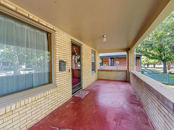 3rd image of 714 Highland Ave