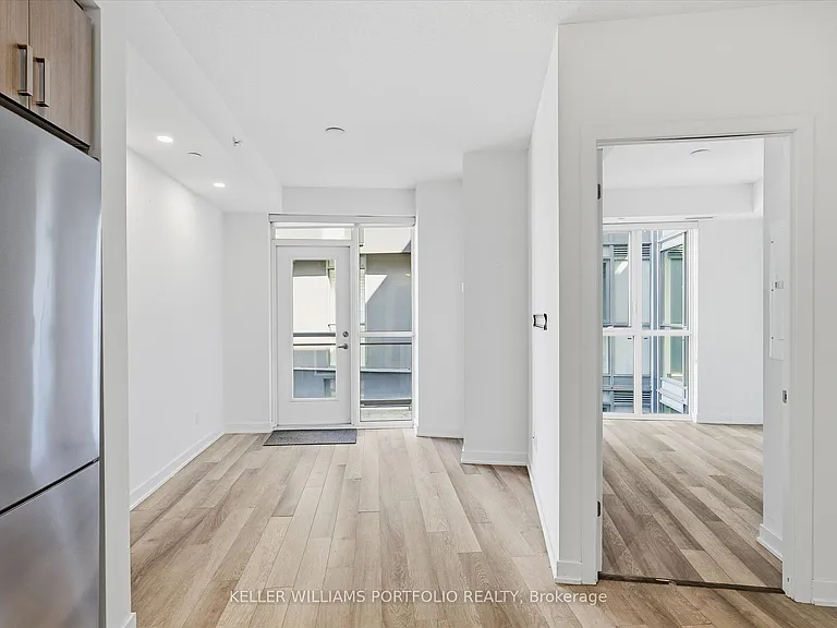 5230 Dundas St #407 — Photo 7