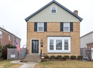 7321 W Greenleaf Ave, Chicago, IL