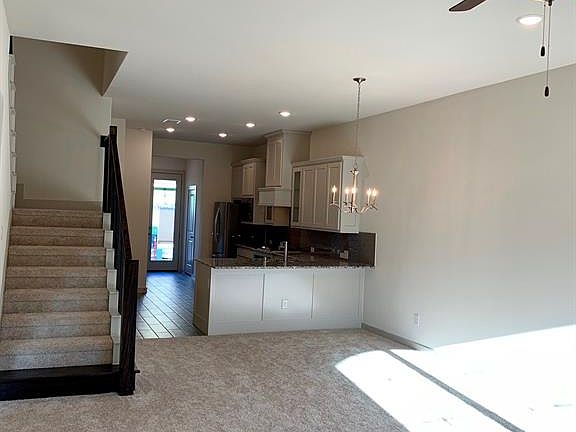 3rd image of 212 Indian Hills Ave