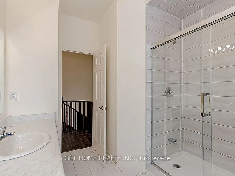 20 Silver Meadow Gdns — Photo 36