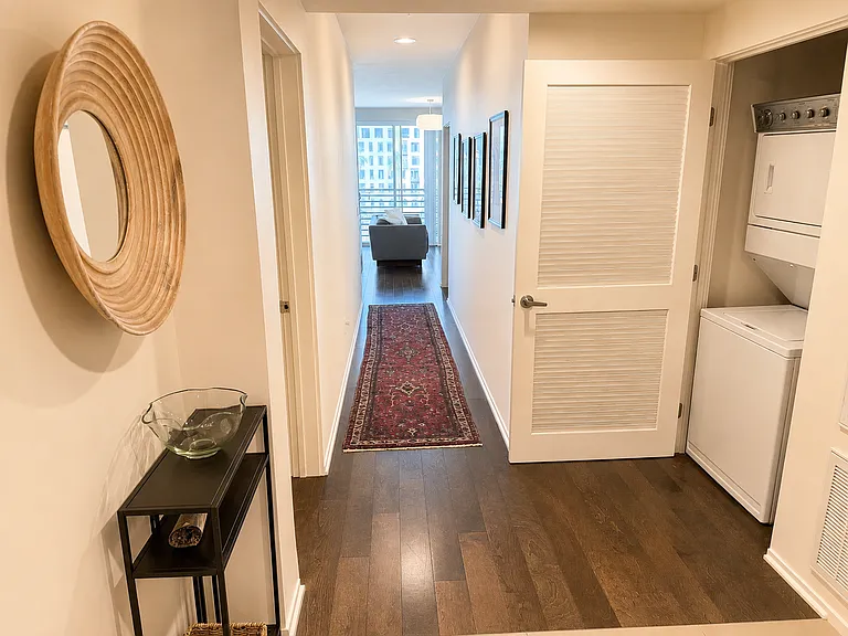 Entryway + Washer/Dryer