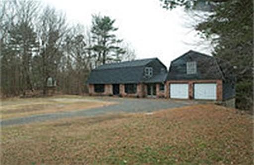 3rd image of 159 Indian Hill St
