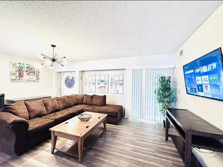 S William Miller Dr — Photo 29