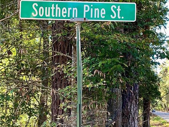 2nd image of 19576 Southern Dr