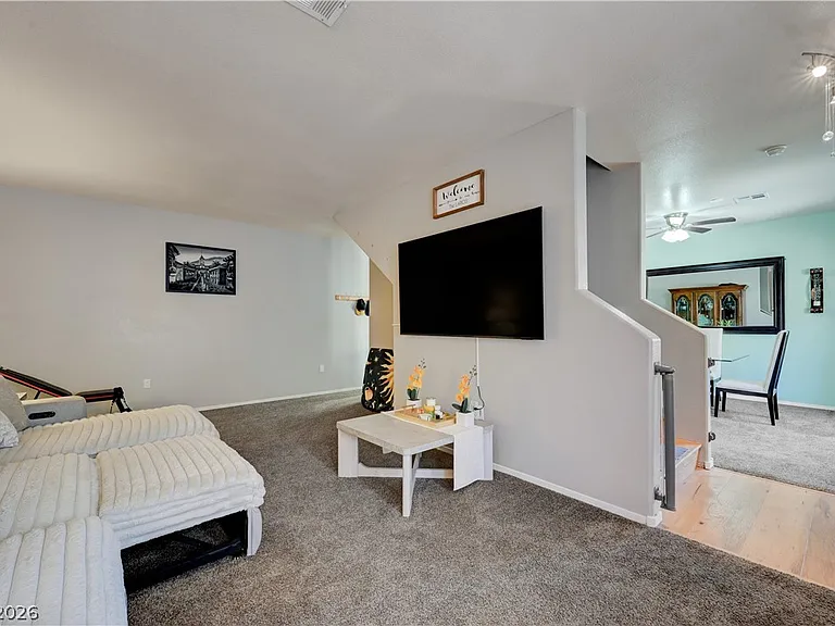 2050 Los Feliz St #183 — Photo 10