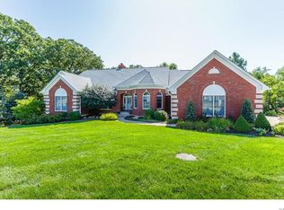 4 Beaver Creek Dr, Saint Charles, MO 63303