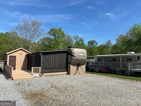 2nd image of 101 Bridge Loop Dr