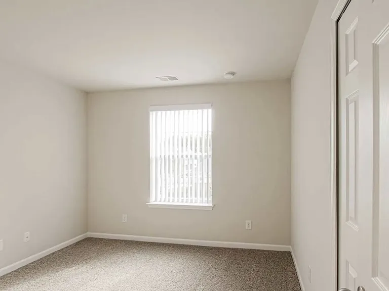 Harvard Place Apartments — Photo 72