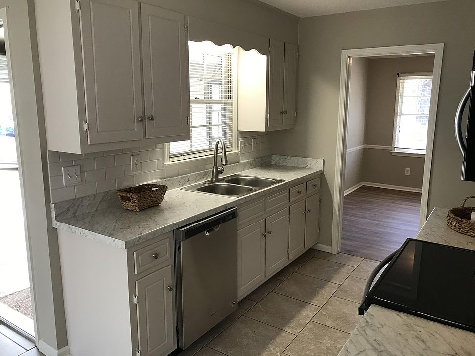1st image of 4415 3rd Ave E