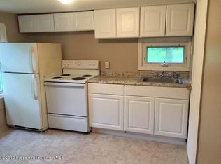 1393 Old Trail Rd, Clarks Summit, PA 18411