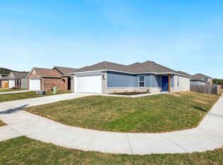 1418 S Scissortail Ln, Fayetteville, AR 72701