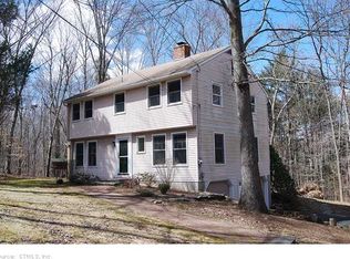 45 Carriage Hill Dr, Branford, CT 06405