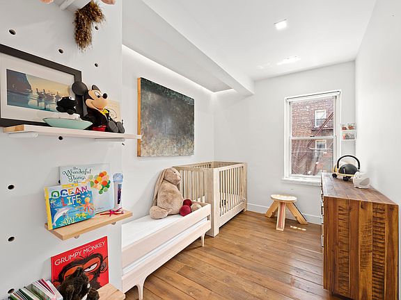5th image of 520 E 90th St APT 5H
