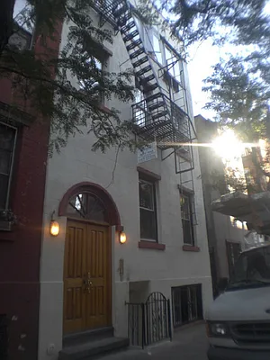 Rented by Corcoran | media 27