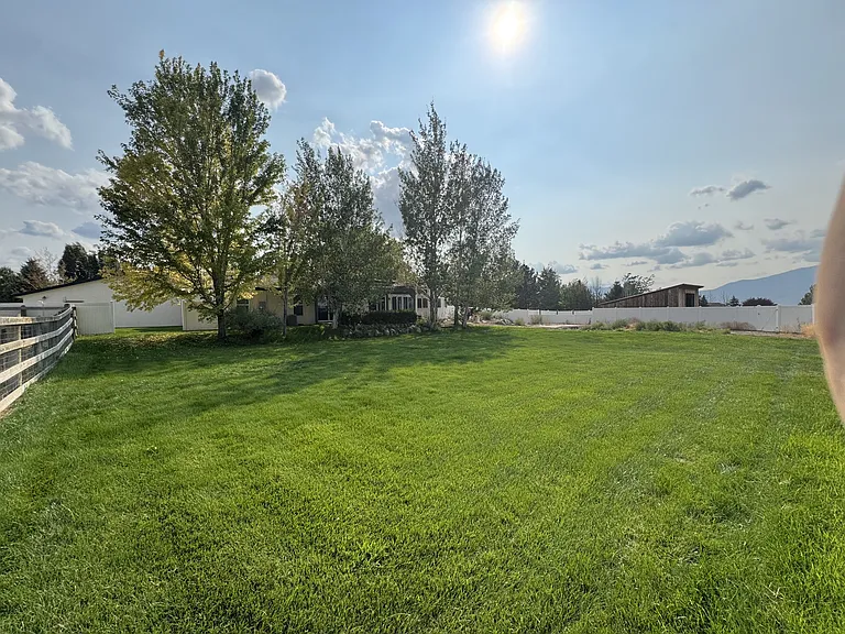 3171 E Horse Thief Dr — Photo 37