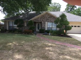 505 Montgomery Dr, Springhill, LA 71075