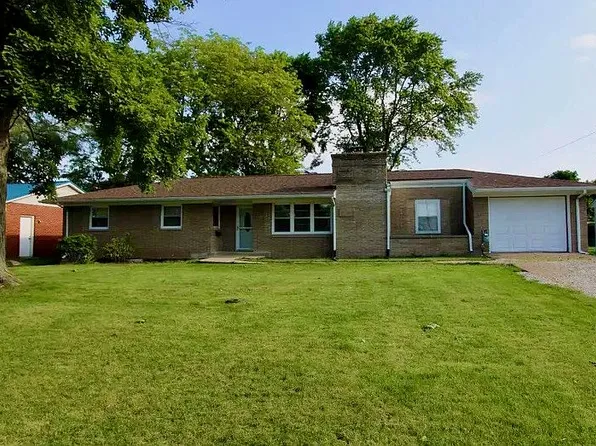 519 E 11th St, Port Clinton, OH 43452